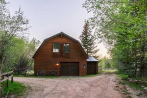 exterior_water_house_sanctuary_07
