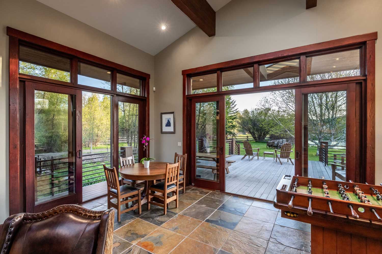 interior_water_house_sanctuary_05